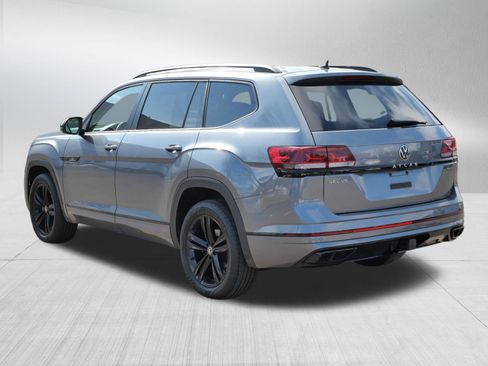 Certified 2023 Volkswagen Atlas SEL R-Line image 5