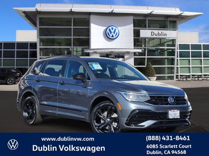Certified 2023 Volkswagen Tiguan SE R-Line