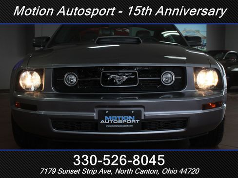 Used 2006 Ford Mustang Premium image 38