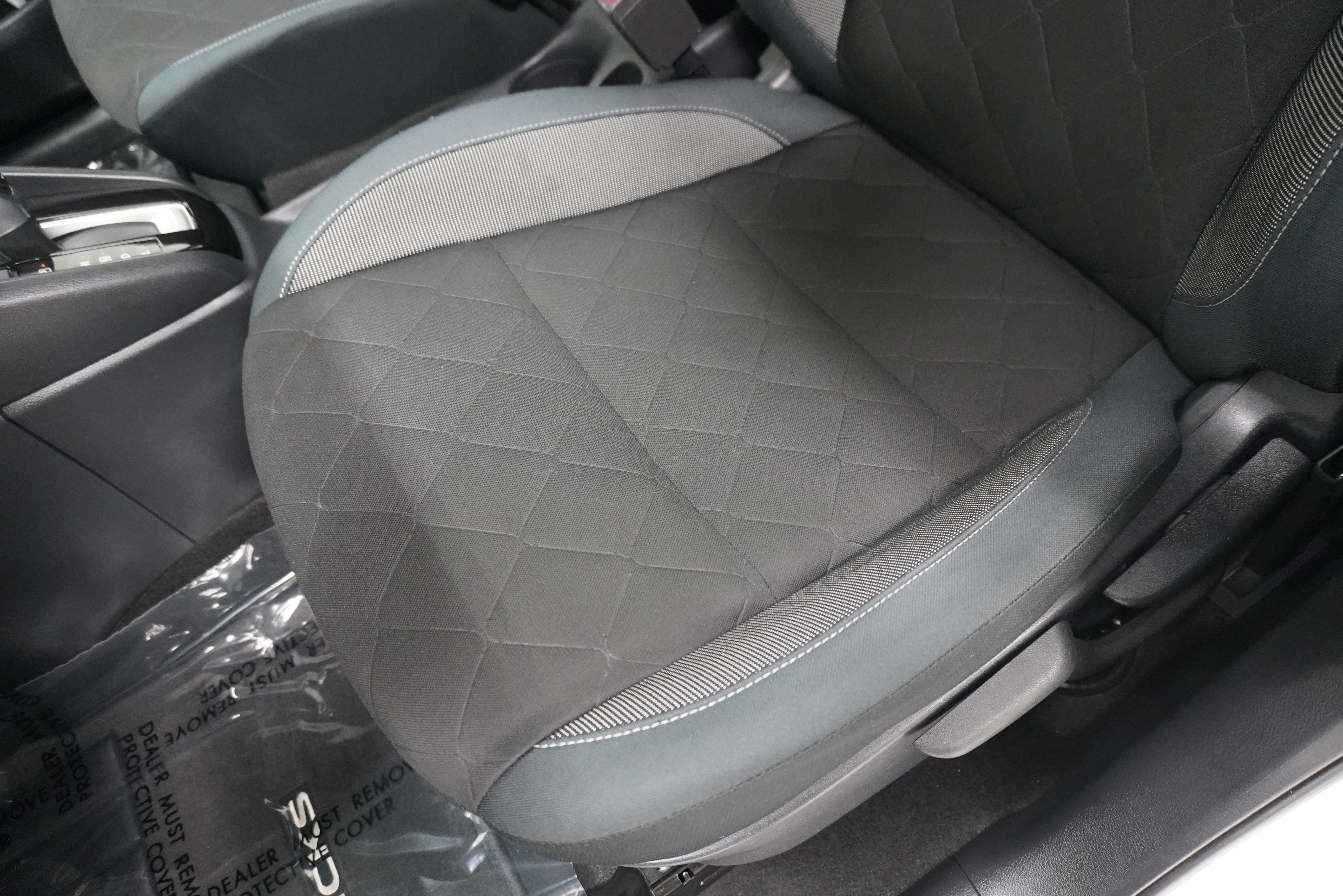 Used 2020 Nissan Kicks S FWD image 12