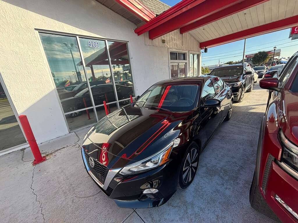 Used 2020 Nissan Altima 2.5 SL FWD image 16