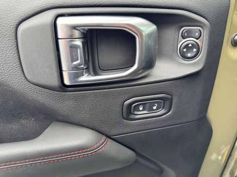 New 2025 Jeep Wrangler Rubicon AWD/4WD image 13