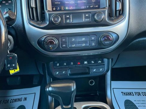 Used 2019 Chevrolet Colorado ZR2 image 17