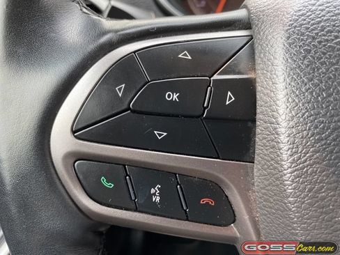 Used 2019 Jeep Cherokee Limited AWD/4WD image 18