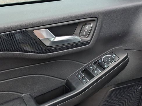 Certified 2025 Ford Escape ST-Line AWD/4WD image 15