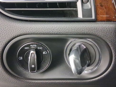 Used 2023 Porsche Macan image 19