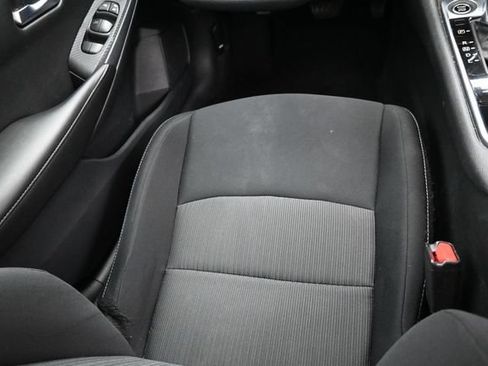 Used 2024 Nissan Sentra SV FWD image 13