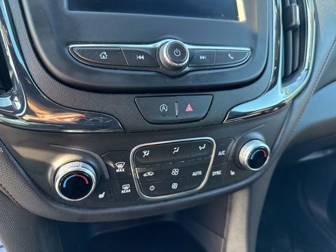 Used 2024 Chevrolet Equinox RS w/ LPO, Floor Liner Package AWD/4WD image 33