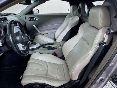 Used 2008 Nissan 350Z Touring image 7