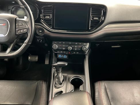 Used 2024 Dodge Durango GT AWD/4WD image 13
