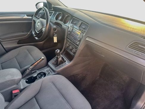 Used 2019 Volkswagen Golf S FWD image 26