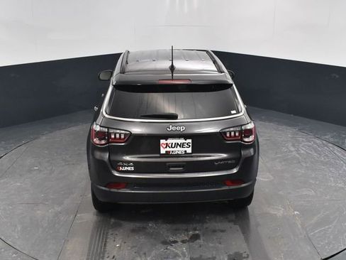 Used 2022 Jeep Compass Limited image 38