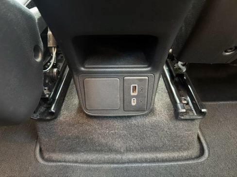 Used 2022 Buick Encore GX Select w/ Sport Touring Package FWD image 25