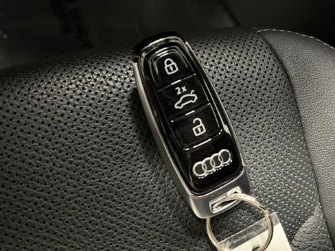 Used 2025 Audi Q7 3.0T Premium Plus w/ Premium Plus Package AWD/4WD image 43