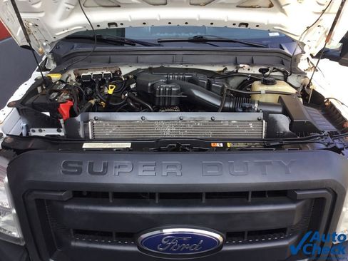 Used 2015 Ford F250 XL w/ Snow Plow Prep Package image 37