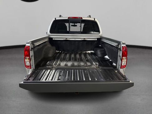 Used 2016 Nissan Frontier SV w/ SV Value Truck Package image 11