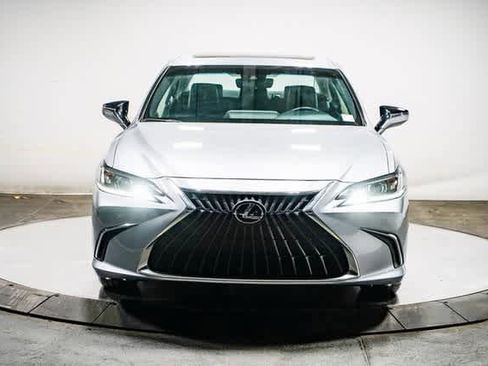Used 2025 Lexus ES 350 image 6