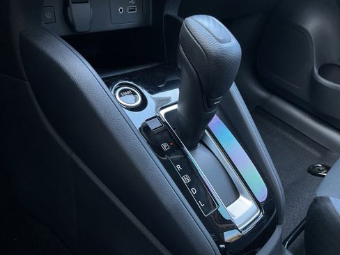 New 2025 Nissan Versa SV w/ Trunk Package image 31