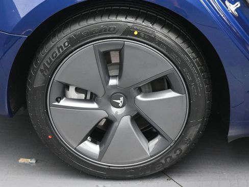 Used 2023 Tesla Model 3 Standard Range RWD image 32