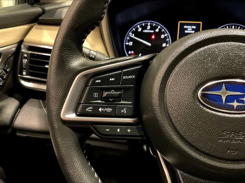 Used 2025 Subaru Outback Limited image 22