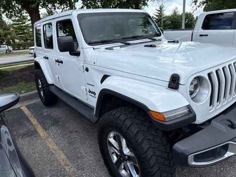 Used 2018 Jeep Wrangler Unlimited Sahara AWD/4WD image 1