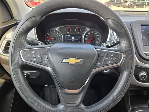Certified 2024 Chevrolet Equinox LS w/ LS Convenience Package FWD image 11