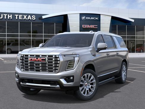 New 2026 GMC Yukon XL Denali w/ Denali Reserve Package RWD image 6