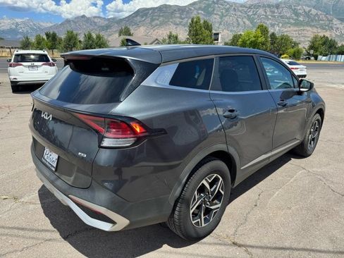 Used 2023 Kia Sportage LX AWD/4WD image 5