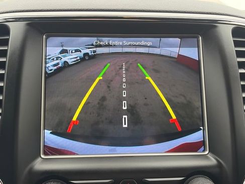 Used 2018 Jeep Grand Cherokee Altitude image 41