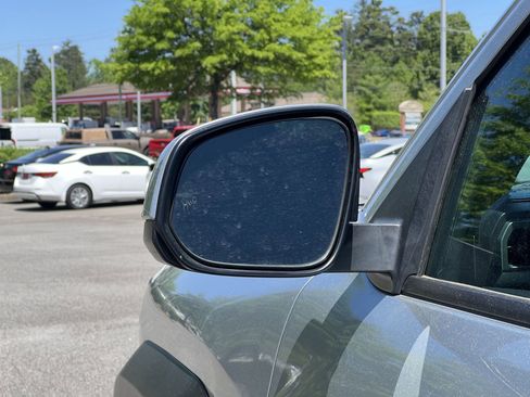 Used 2024 Toyota Tacoma TRD Off-Road image 26