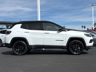 Used 2022 Jeep Compass Altitude video 2
