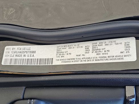 Used 2023 Jeep Grand Cherokee Altitude image 27