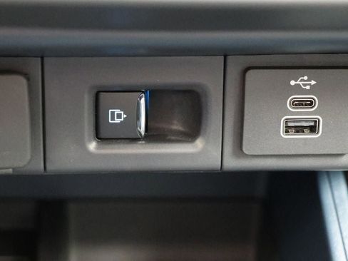 New 2025 Ford Maverick Lariat w/ Black Appearance Package image 34