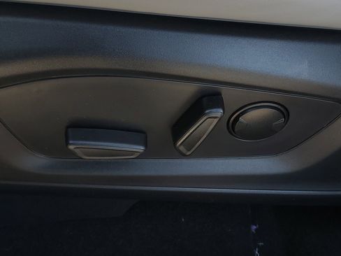 New 2026 Ford Explorer Active w/ Active Comfort Package image 12