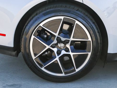 Used 2025 Porsche Taycan RWD image 10