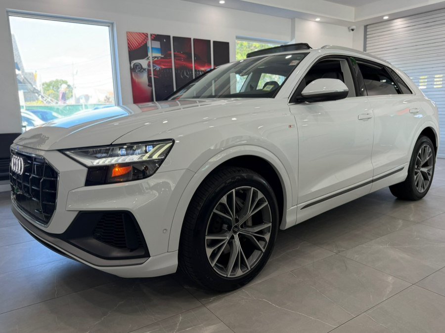Used 2023 Audi Q8 Premium Plus w/ Premium Plus Package AWD/4WD image 3