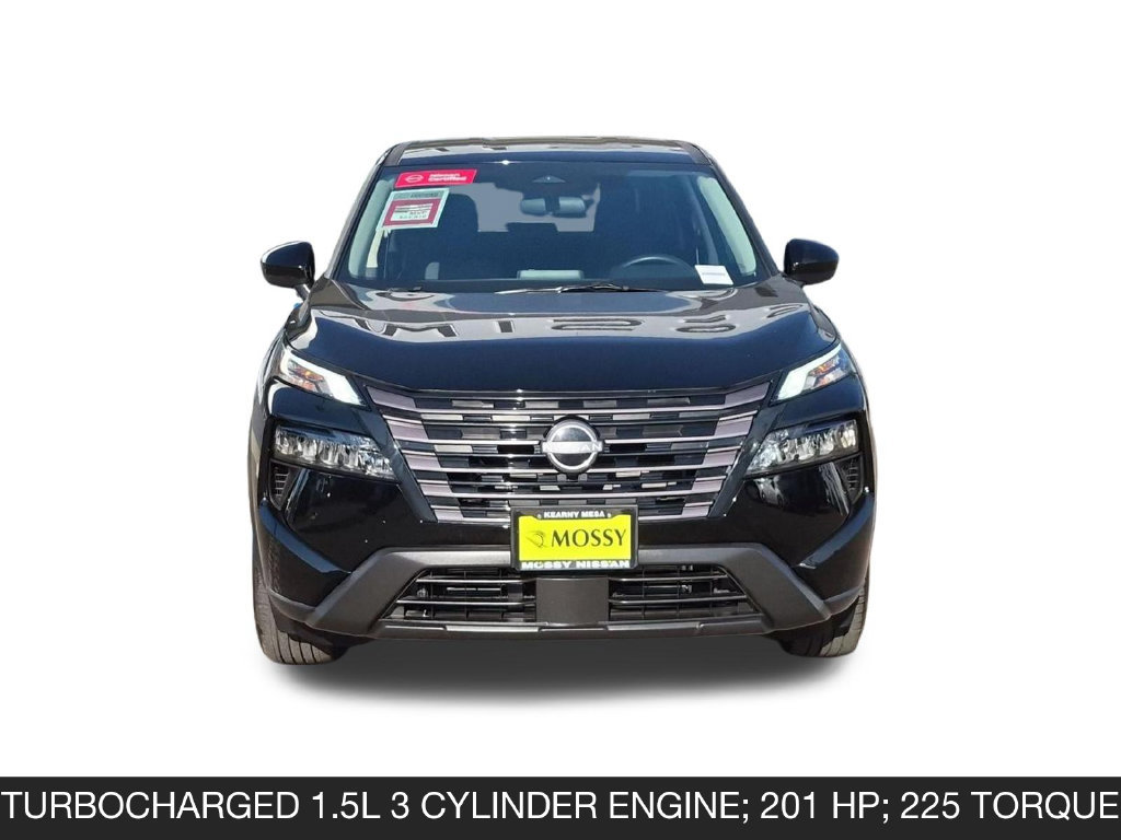 Certified 2026 Nissan Rogue SV FWD image 4