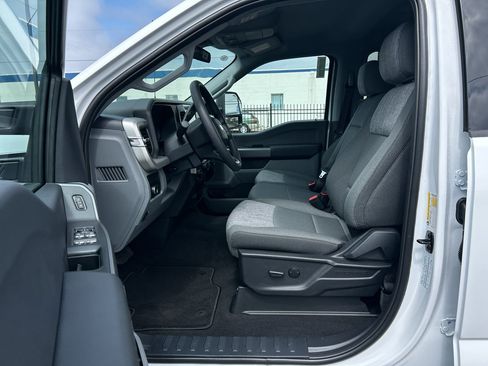 New 2026 Ford F250 XLT w/ FX4 Off-Road Package AWD/4WD image 16