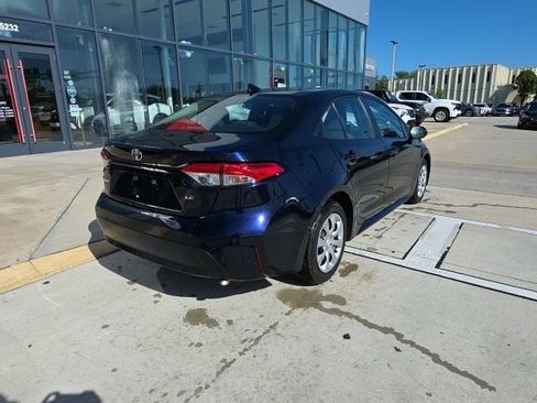 Used 2024 Toyota Corolla LE image 4