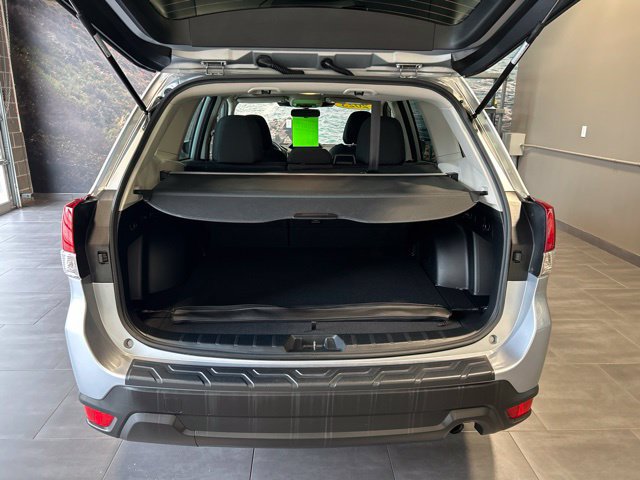 Used 2023 Subaru Forester Premium AWD/4WD image 32