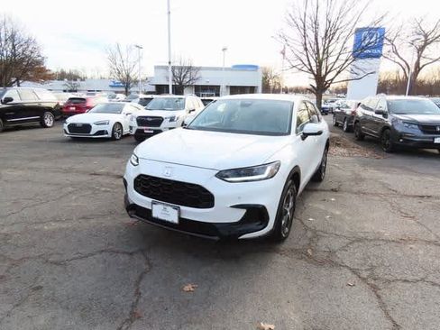 Used 2023 Honda HR-V EX-L image 1