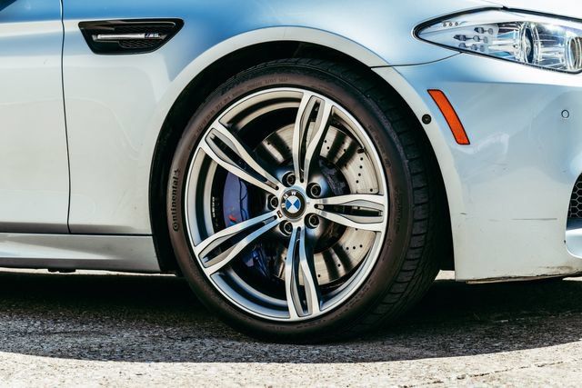 Used 2013 BMW M5 RWD image 56