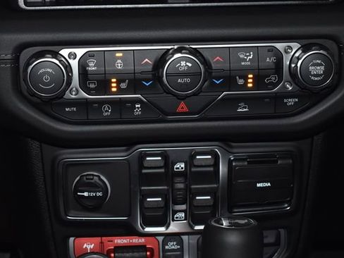 New 2026 Jeep Wrangler Unlimited Rubicon image 15