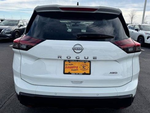 Certified 2025 Nissan Rogue S AWD/4WD image 4