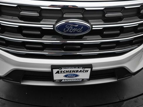 New 2026 Ford Explorer Active w/ Active Comfort Package AWD/4WD image 19