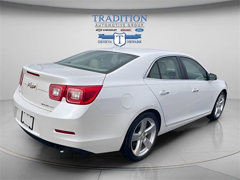 Used 2015 Chevrolet Malibu LTZ image 5