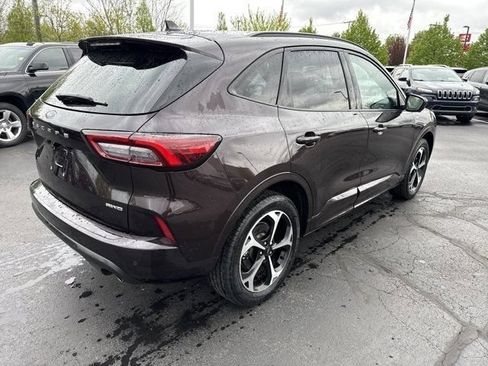 Certified 2023 Ford Escape ST-Line Elite AWD/4WD image 9