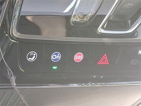 New 2026 Cadillac Vistiq Luxury image 18