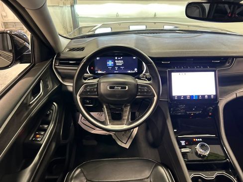 Used 2022 Jeep Grand Cherokee L Limited w/ Trailer Tow Group (B) image 28