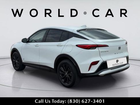 Used 2025 Buick Envista Sport Touring w/ Convenience I Package image 4